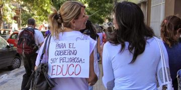 Docentes bonaerenses alertan por trabas en las licencias por violencia de género