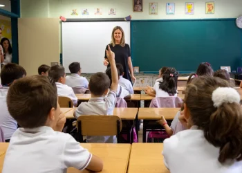 Colegios privados rechazaron el traslado de los no docentes al régimen previsional del IPS