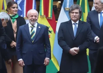 Escalada diplomática: Brasil convocó al embajador argentino tras los insultos de Javier Milei a Lula da Silva