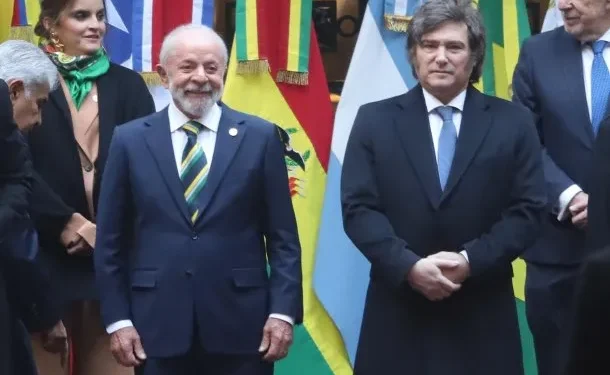 Escalada diplomática: Brasil convocó al embajador argentino tras los insultos de Javier Milei a Lula da Silva  El Palacio de Itamaraty respondió con firmeza a los agravios lanzados por el mandatario argentino en San Pablo y en La Rural.