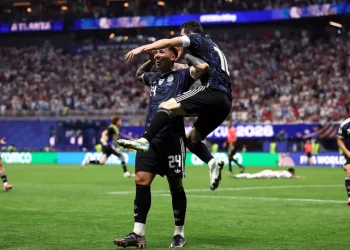 Argentina le dio vuelta el partido a Inglaterra, ganó 2-1 y jugará la final del Mundial