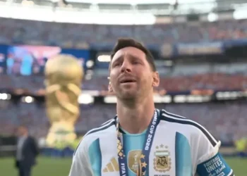 Las lágrimas de Lionel Messi de cara a los hinchas argentinos