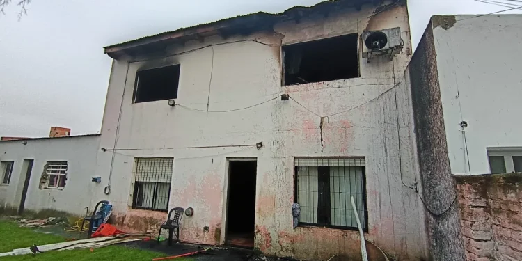 BAHIA BLANCA: Una mujer falleció tas un incendio en su departamento  El hecho ocurrió esta madrugada en una propiedad ubicada en calle Sixto Laspiur al 1500.