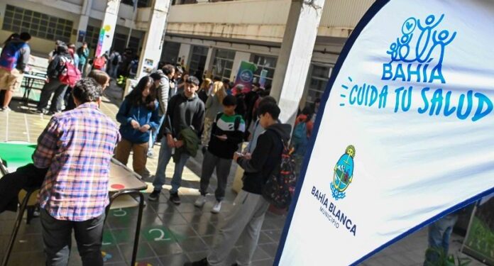 BAHIA BLANCA: Convocatoria para Licenciados en Psicología  Se encuentra abierto el concurso para ingresar al sistema de residencias y cubrir dos cargos en el Área de Psicología Social y Comunitaria de la Secretaría de Salud.