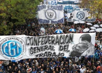 Hacia un nuevo paro general: la CGT, las dos CTA y la UTEP anunciaron un plan de lucha conjunto