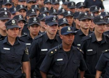 La Policía bonaerense también recibirá un aumento salarial del 7% en dos tramos