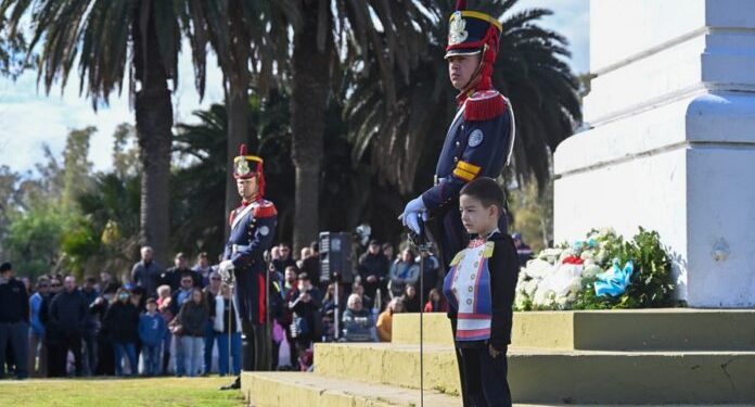 BAHIA BLANCA: Acto con motivo de un nuevo aniversario del paso a la inmortalidad del General San Martín  El próximo lunes 17 tendrá lugar el acto conmemorativo con motivo del 176° aniversario del fallecimiento del General José Francisco de San Martín.