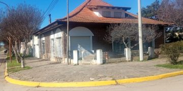 SALDUNGARAY: : Irrumpieron en una vivienda, amenazaron de muerte al propietario y destrozaron frentes con un cabo de hacha