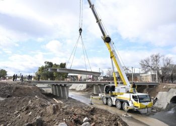 BAHIA BLANCA: Avanzan las obras del nuevo puente de Pampa Central sobre el Canal Maldonado