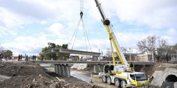 BAHIA BLANCA: Avanzan las obras del nuevo puente de Pampa Central sobre el Canal Maldonado