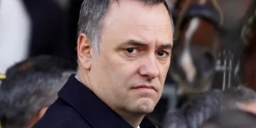 Adorni complicado: el fiscal le dio 15 días al ex Jefe de Gabinete para que justifique su patrimonio