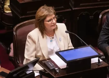 Ley de Tierras: el oficialismo logró bloquear el voto virtual de Sagasti y Flama