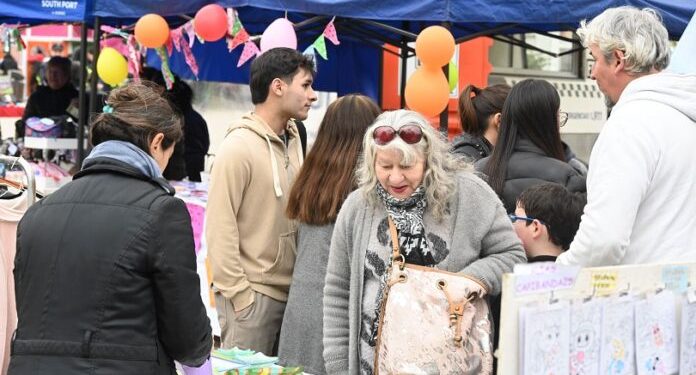 BAHIA BLANCA: Finde largo de Ferias  Habrá encuentros en diversos espacios públicos de la ciudad el sábado 15, domingo 16 y lunes 17 de agosto:
