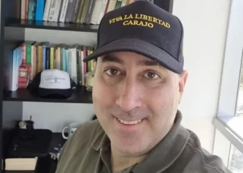 Detuvieron en Bolivia al exasesor de LLA Fernando Cerimedo