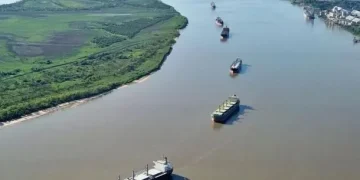 El Gobierno amenaza con denuncias penales a los prácticos navales que paran en rechazo a la desregulación