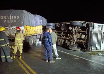 Vuelco de un camión en la Ruta 51 a la altura de Frapal