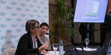 Diputados dictaminó la Ley Ema para prevenir casos de violencia digital en escuelas