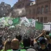 Sindicatos y organizaciones sociales marchan para denunciar el endeudamiento familiar