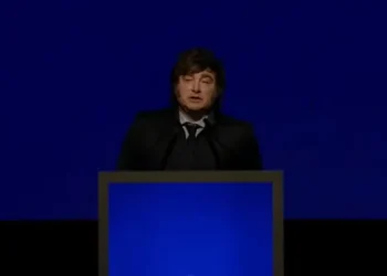 Ante empresarios, Javier Milei rechazó que el Gobierno sea responsable por la morosidad y culpó a la política