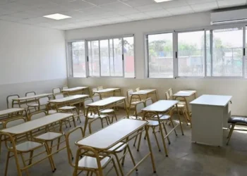 Un paro de un sector disidente de los docentes impacta en varios distritos
