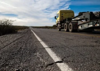 Denuncian a funcionarios del Gobierno por posible estrago ante el deterioro de las rutas nacionales