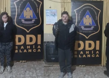Allanamiento en Ingeniero White: dos detenidos por presunta comercialización de drogas