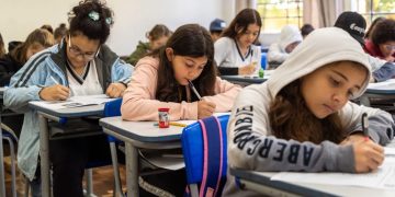 Frente a la morosidad, Diputados piden incorporar educación financiera en las escuelas