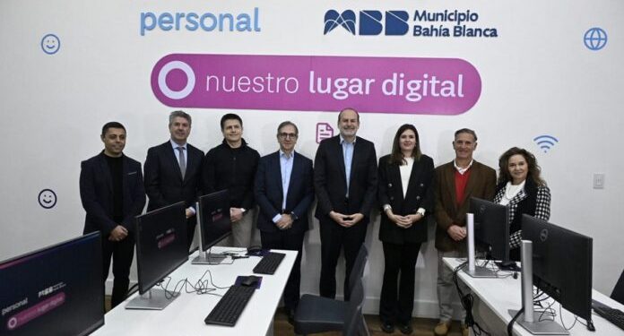BAHIA BLANCA: Se inauguró “Nuestro Lugar Digital”, un nuevo espacio tecnológico para la comunidad  Con la participación del intendente Federico Susbielles, miembros del gabinete y Pedro Lopez Matheu, Director de Comunicaciones Externas, Sustentabilidad y Medios de Personal, tuvo lugar esta mañana la inauguración del espacio tecnológico “Nuestro Lugar Digital” que funcionará en avenida Colón 48.