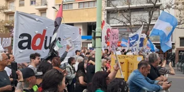 BAHIA BLANCA: Fuerte operativo de seguridad durante la visita de Milei