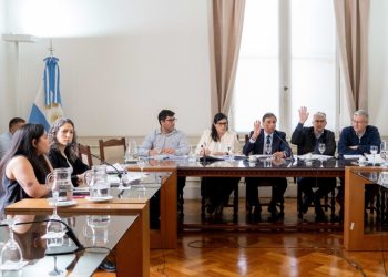 Diputados aprobó una batería de leyes contra el endeudamiento familiar para la sesión del martes