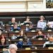 La oposición rechazó las leyes de endeudamiento y advirtió que podrían caerse en la Justicia