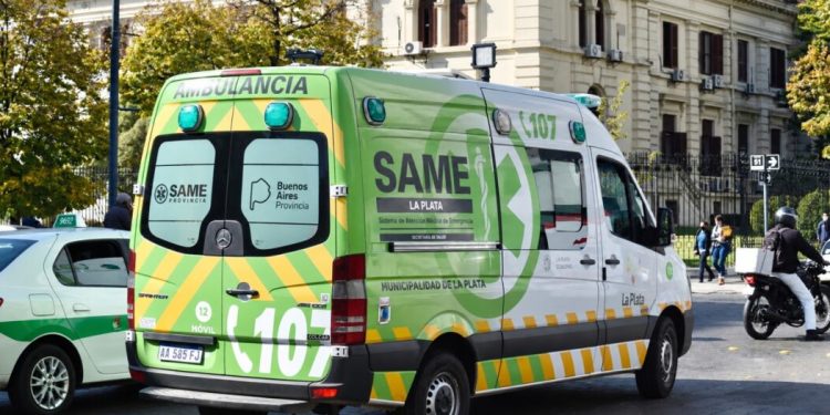 Tras el tarifazo, piden licencias profesionales gratuitas para policías, enfermeros y bomberos  La senadora de La Libertad Avanza, Analia Balaudo, insistió con el reclamo para que las licencias profesionales sean gratuitas para personal esencial.