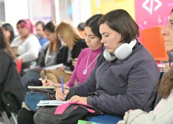 BAHIA BLANCA: Charlas y talleres en Bahía Hub