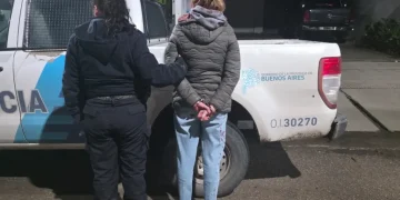 BAHIA BLANCA: Una mujer atacó con un cuchillo a su pareja y terminó detenida