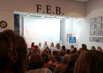 Docentes bonaerenses también reclaman la convocatoria “urgente” a paritarias
