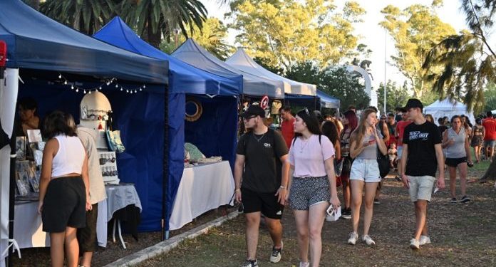 BAHIA BLANCA: Finde de ferias