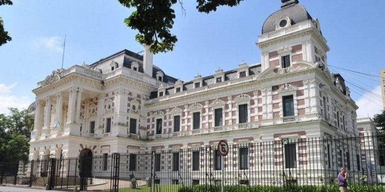 Cuánto lleva gastado cada Ministerio de lo asignado en el Presupuesto 2026  Un informe de la consultora PPA desglosó lo que gastó cada cartera en el primer semestre del año, Cuánto ejecutó cada uno de los 15 ministerios del Presupuesto 2026.
