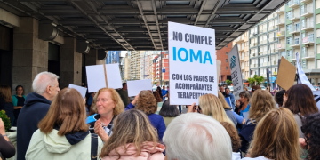 Afiliados piden intervenir el IOMA por la falta de acceso a prestaciones: “Queremos una vida digna”