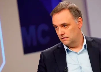 Manuel Adorni dio detalles de su patrimonio y atribuyó los dólares a la venta de Bitcoin