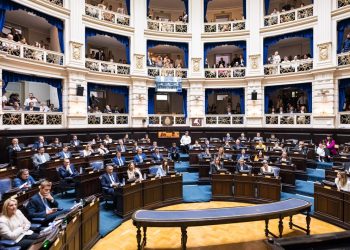 Las razones por las que Diputados dividió la mega ley de endeudamiento en cuatro textos