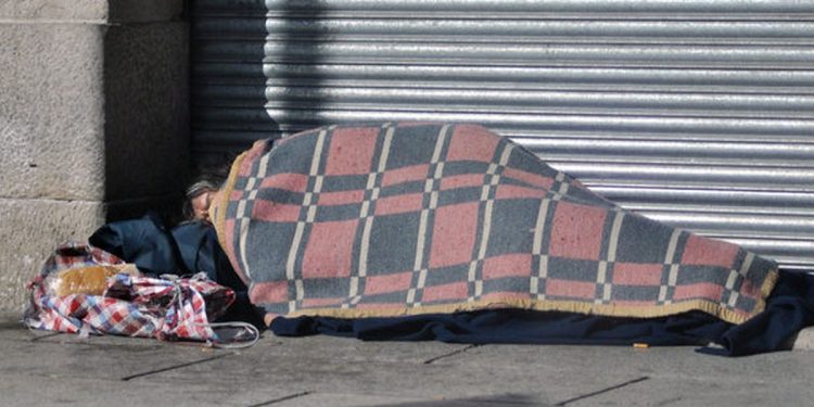 Provincia reglamentó la nueva ley para personas en situación de calle La norma reemplaza a una vigente desde 2009, y establece un sistema integral de atención para buscar soluciones a personas en situación de calle y en riesgo.