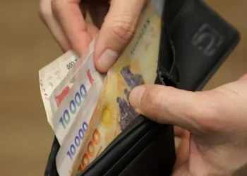 El Gobierno fijó un nuevo salario mínimo en septiembre: cuánto aumenta y cómo serán las subas escalonadas mes a mes hasta abril de 2027