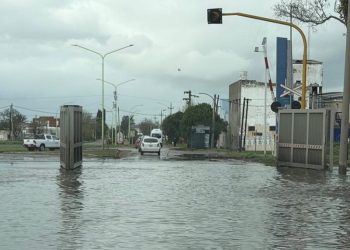 BAHIA BLANCA: La marea alcanzó los 6,05 metros y generó anegamientos en Cerri e Ingeniero White