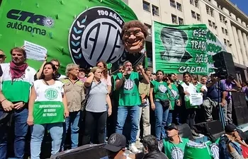 Un gremio de estatales se sumó al paro del jueves