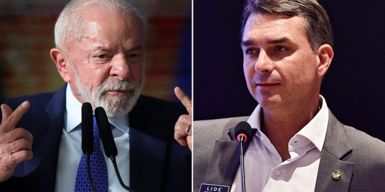 Sorpresa en Brasil: Flávio Bolsonaro se impuso en la primera vuelta, Lula ante un difícil escenario para el balotaje  El senador del PL quedó primero en el escrutinio, pero no llegó al 50% que exige la ley para evitar la segunda vuelta. Lula buscará revertir la diferencia.