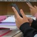 Senadores sancionó la ley que regula el uso de celulares en escuelas secundarias