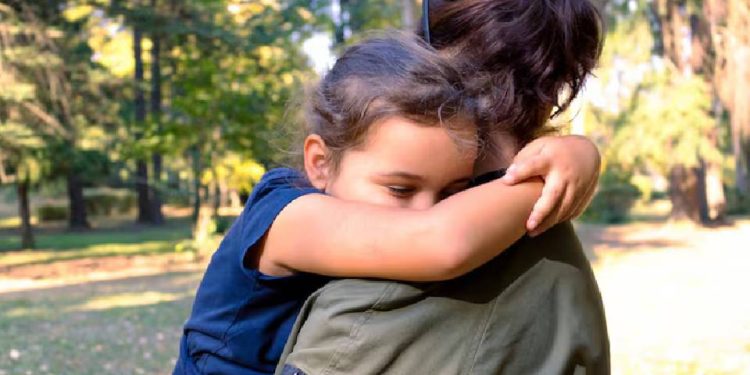 Diputados avanza con una Ley de Cuidadores Permanentes, como alternativa a la adopción  Diputados avanzó con el proyecto de Lucía Iañez para crear la figura de cuidado permanente para niños y adolescentes. En qué consiste.