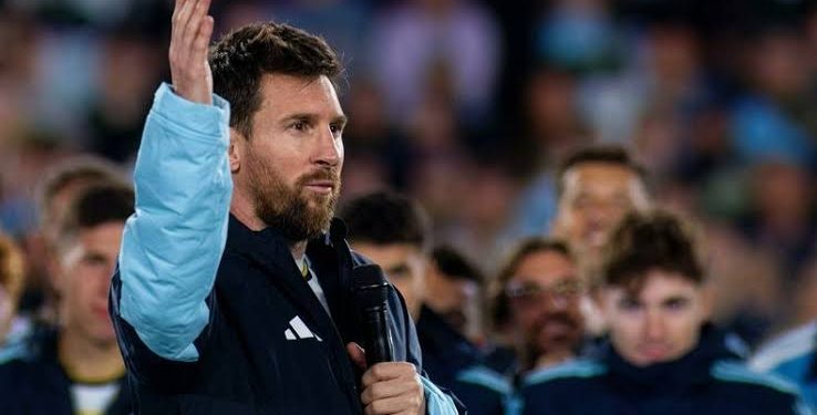 Las emotivas palabras Lionel Messi en su despedida de la Selección argentina: «Siento que es el momento»  Tras el triunfo ante Benín, el capitán habló ante un Monumental colmado y repasó más de dos décadas con la camiseta albiceleste.