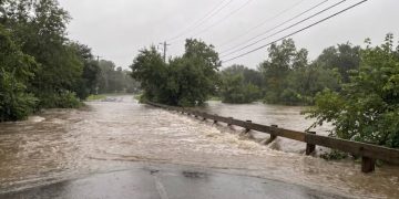 Crece el río Uruguay y aumenta el temor a inundaciones en el Litoral