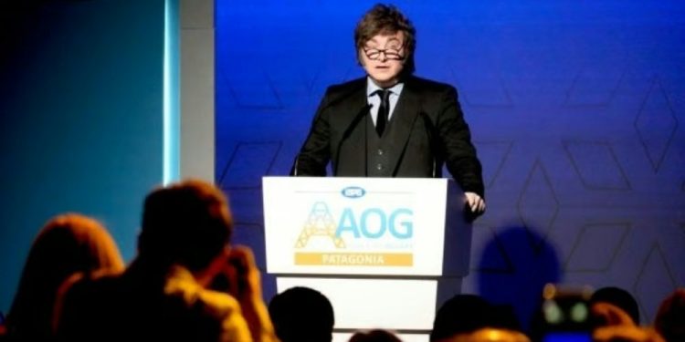 Para Javier Milei es «una pelotudez» la crisis económica: «Si no llegan a fin de mes, ¿cómo viven sin comer?»  El Presidente incurrió en una chicana literalista para minimizar el impacto de la crisis económica y negar la pérdida del poder adquisitivo de los argentinos.